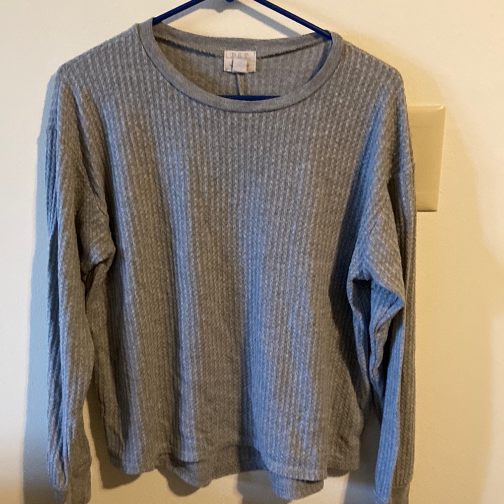 PST Los Angels M grey waffle long sleeve top